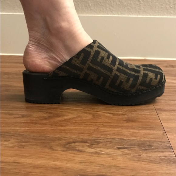 fendi clogs